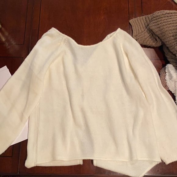 White sweater - Picture 2 of 3
